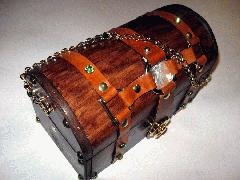 Conquistatrix Oblique Top Closed.JPG